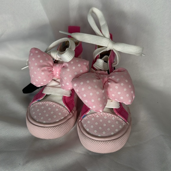 Ground Up Disney Minnie Mouse Hi Sneaker - Picture 3 of 10